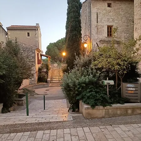 A Deux Pas D'avignon * Aramon