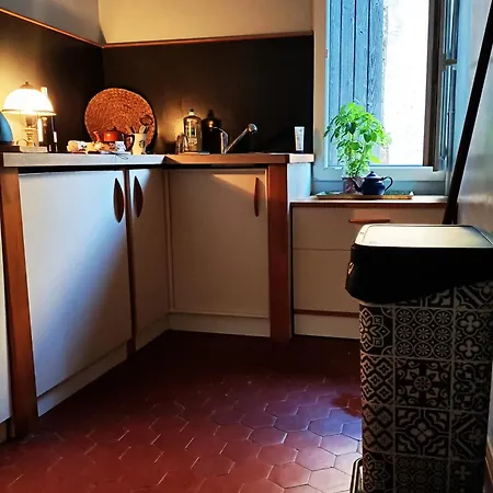 A Deux Pas D'avignon Aramon