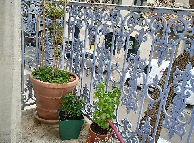 A Deux Pas D'avignon Aramon